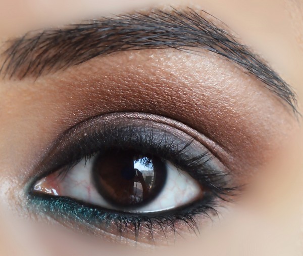 27 Amazing Smokey Eye Makeup Looks For 2022 