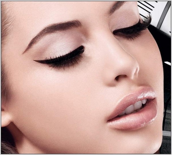 27 Different Eyeliner Styles with Images - Beautified Designs